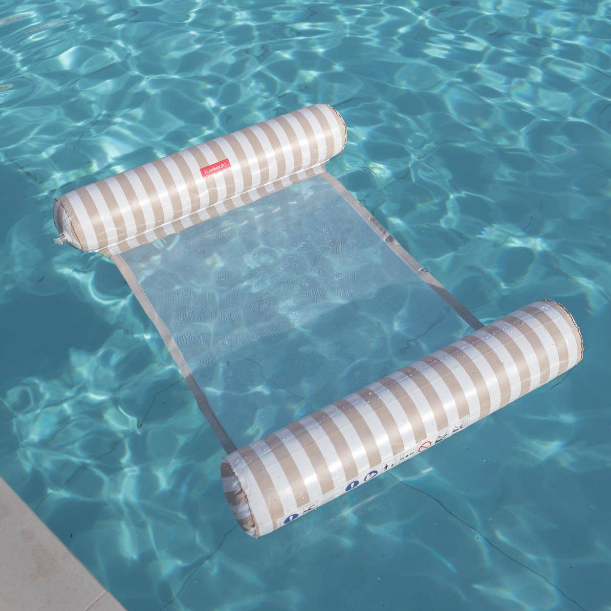 Hamac flottant beige pour piscine avec filet