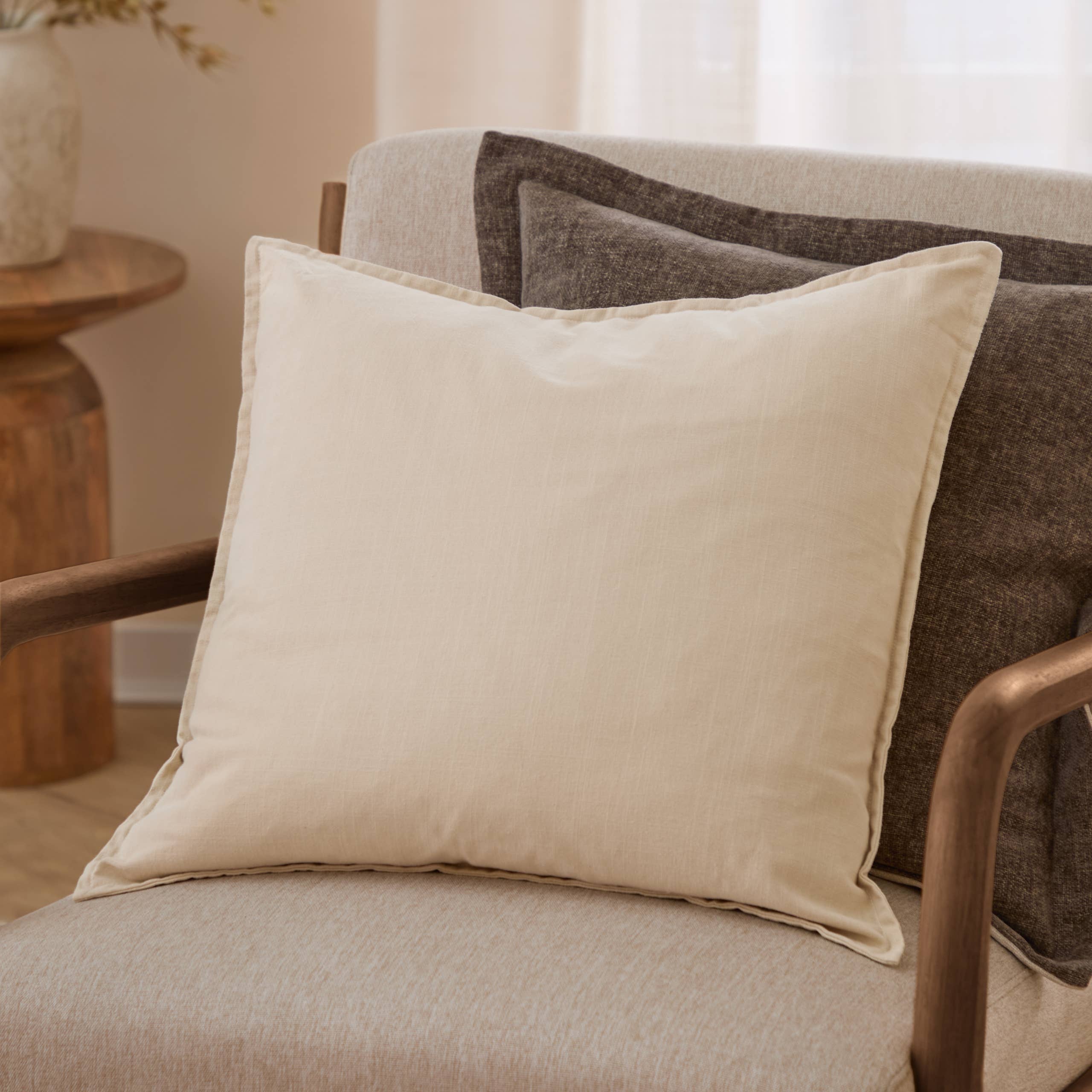 Coussin en lin de coton flammé: Lin / Garni en polyester / 50 x 50 cm