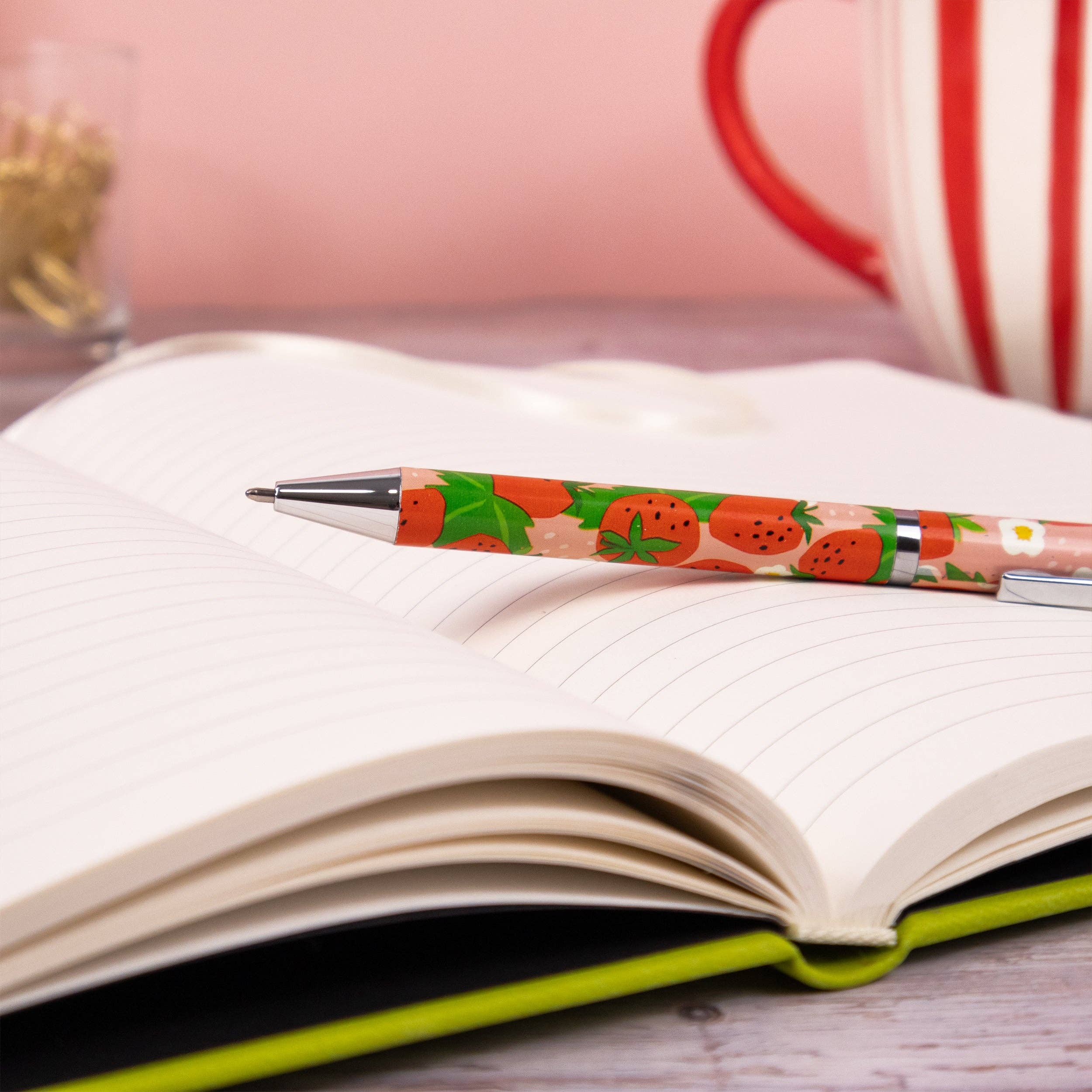 Stylo à bille Fraises dans une boîte cadeau