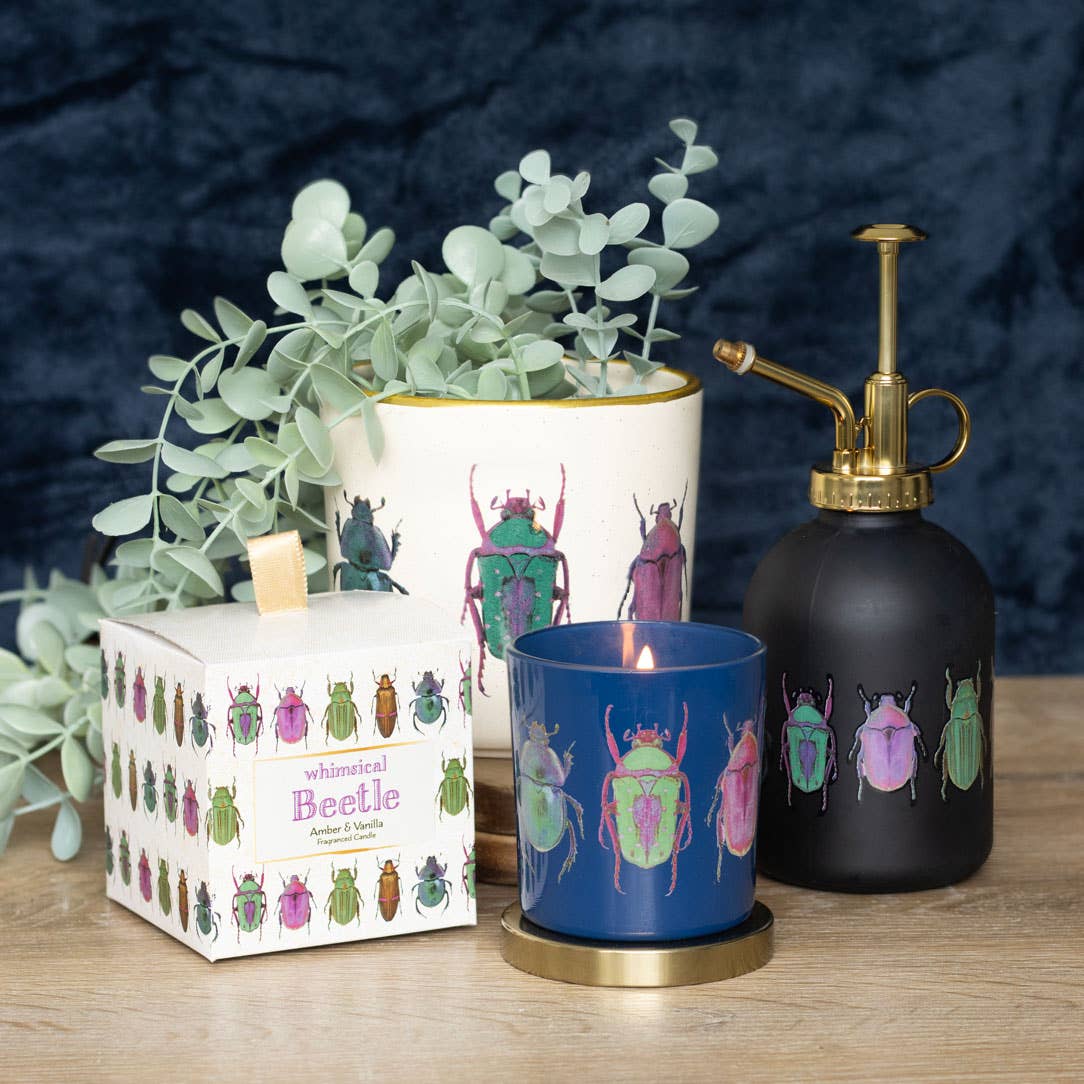 Bougie à imprimé scarabée ambre et vanille