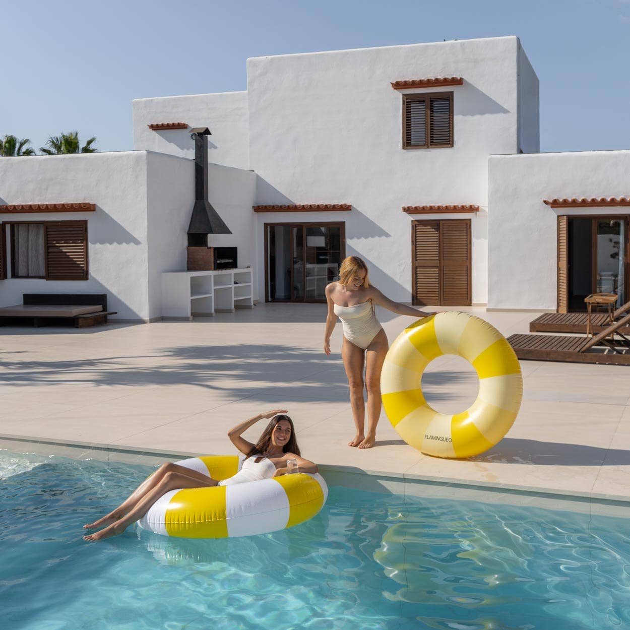Bouée donut jaune pour piscine