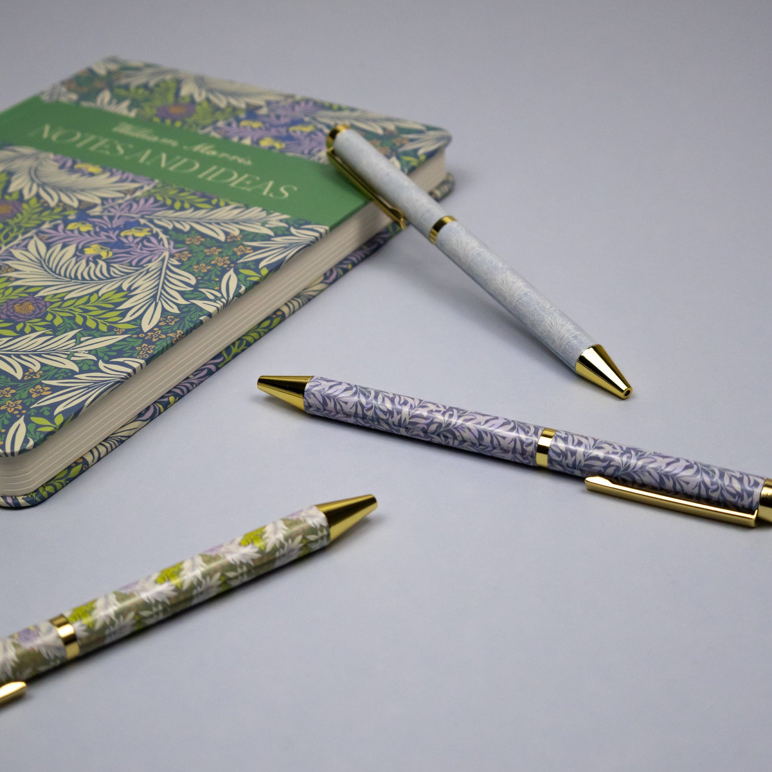 Stylos à bille Orange Grove William Morris dans une boîte cadeau – Ensemble de 3 stylos