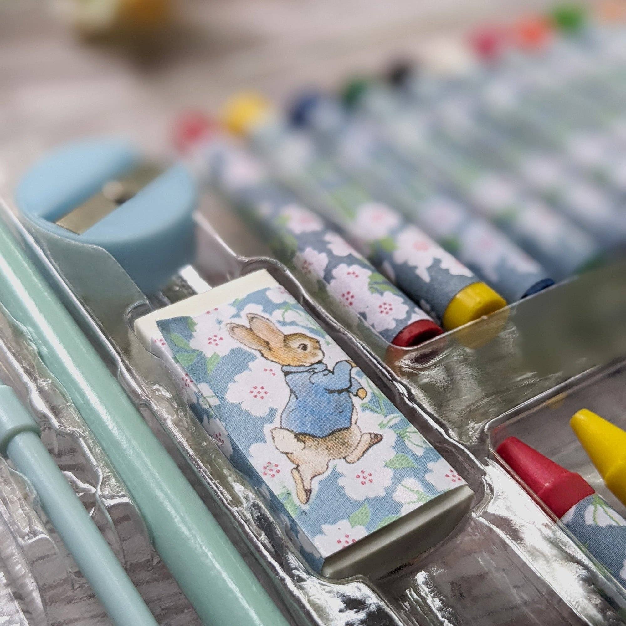 Ensemble d'art pour enfants Peter Rabbit de 42 pièces - Pour les 3 à 8 ans - Comprend des peintures et des crayons
