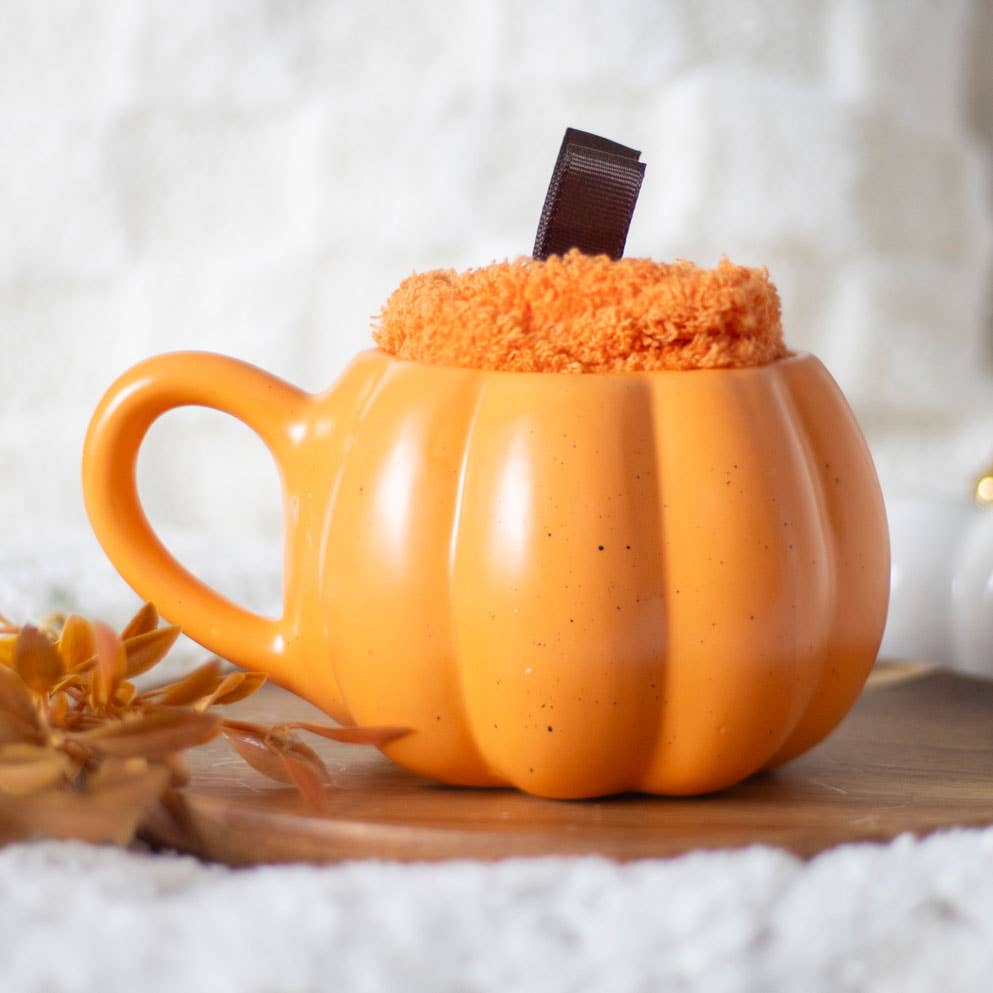 Ensemble tasse et chaussettes en forme de citrouille pour l'automne
