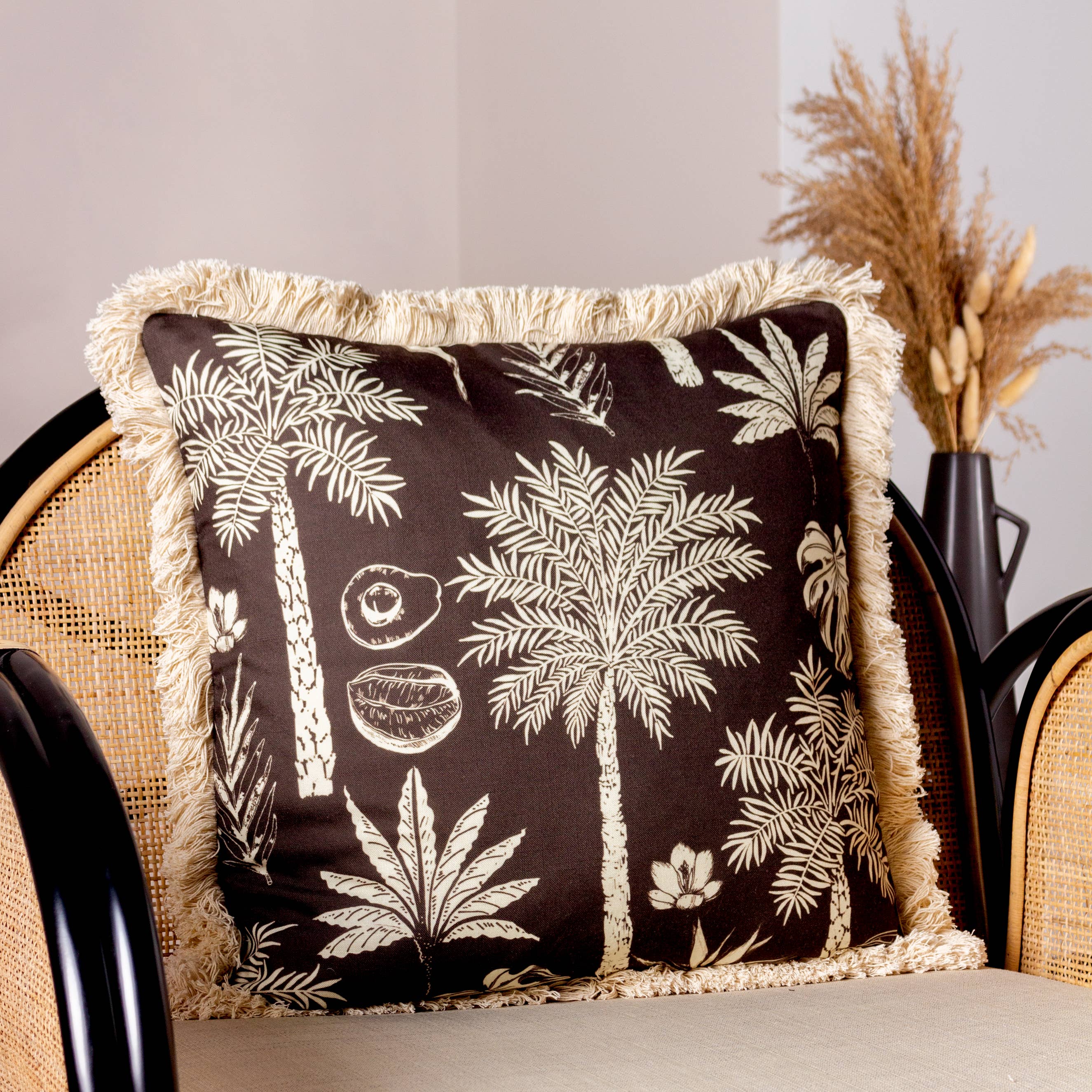 Coussin Colonial Palm à franges coloris espresso: Espresso / Garni en polyester / 45 x 45 cm