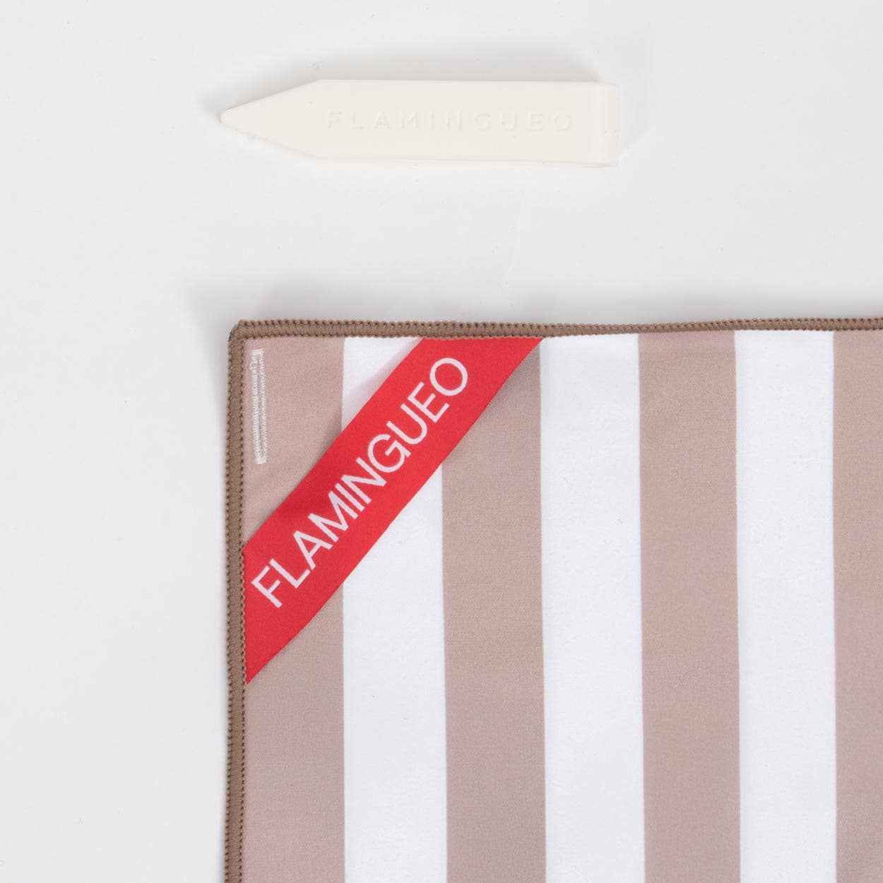 Serviette de plage beige en microfibre