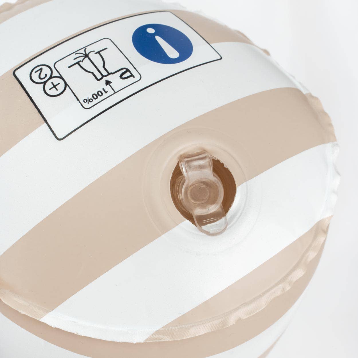 Hamac flottant beige pour piscine avec filet