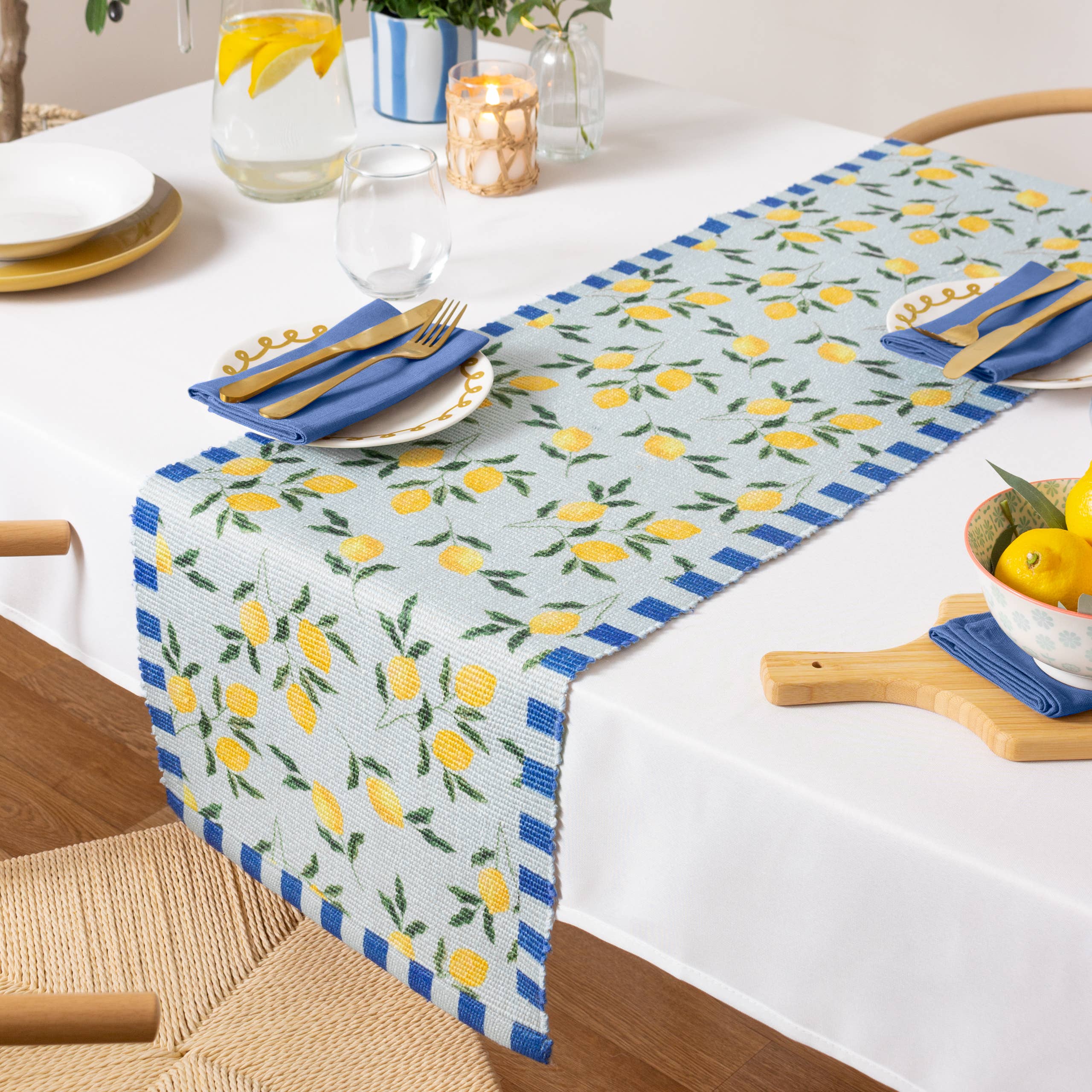 Chemin de table intérieur/extérieur aux citrons bleus: Bleu / 180 x 35 cm
