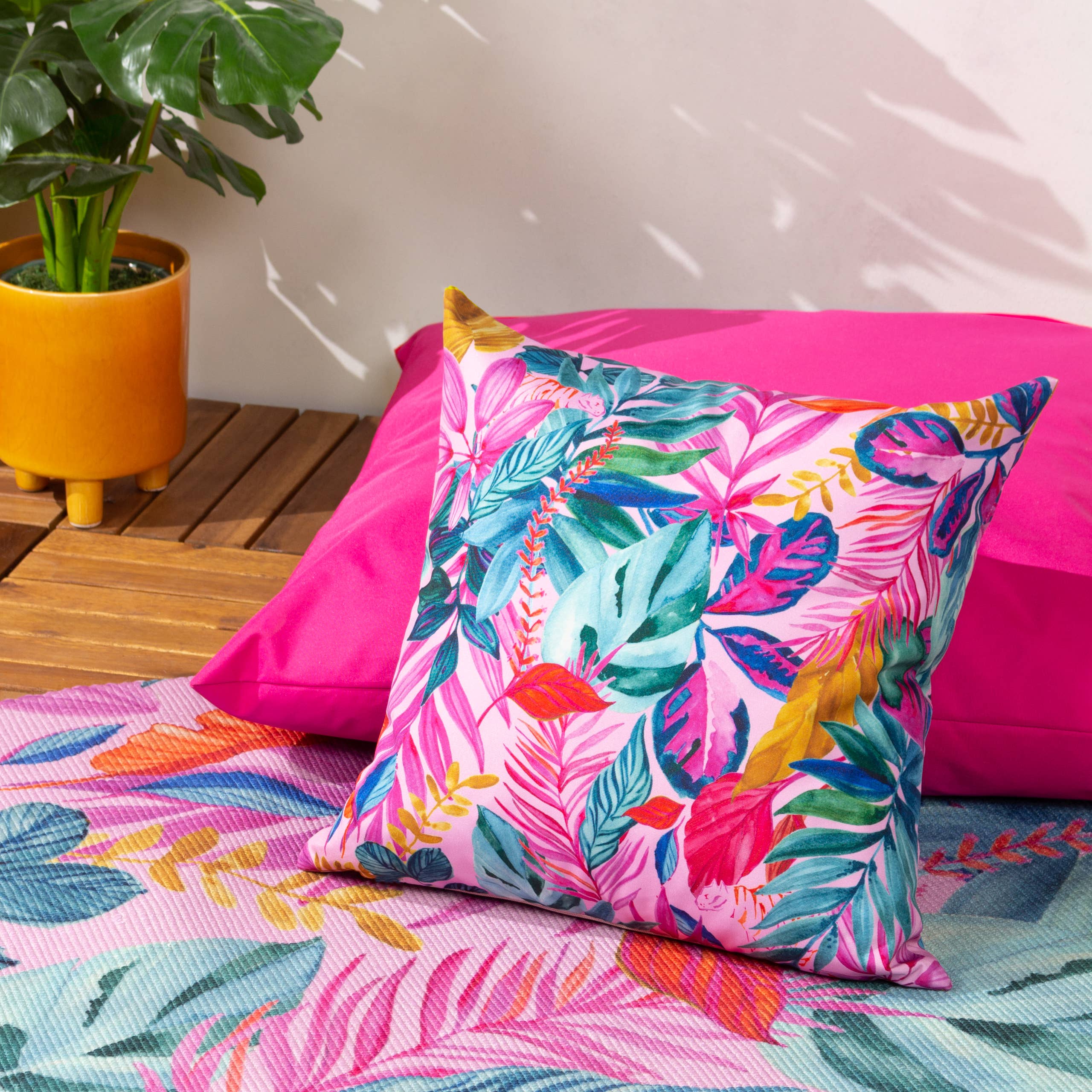 Coussin d'extérieur Psychedelic Jungle rose vif: Rose Chaud / Polyester / 43 x 43 cm