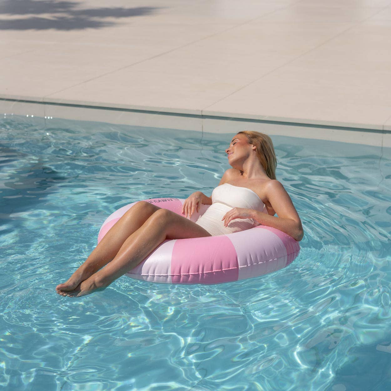 Bouée donut pour piscine