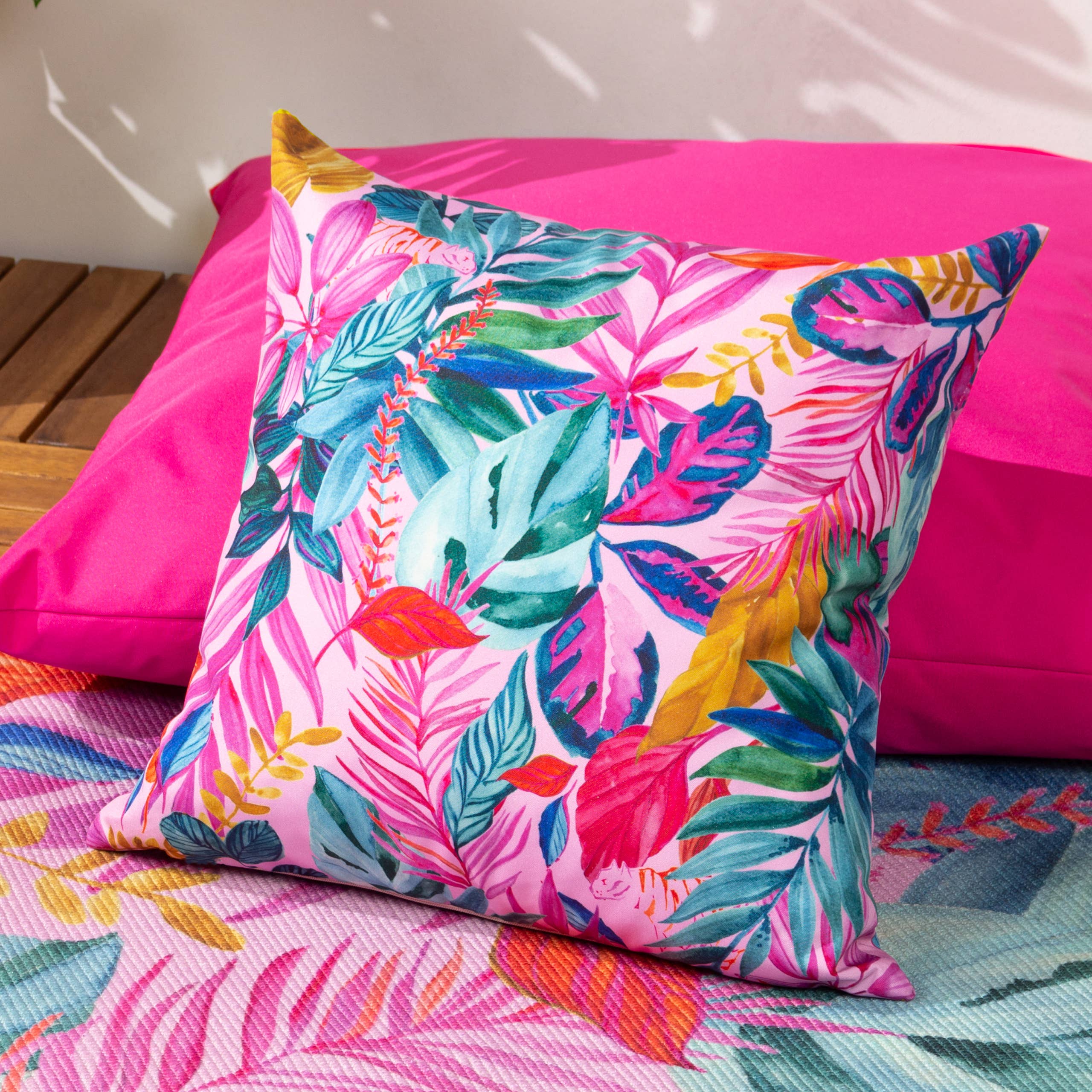 Coussin d'extérieur Psychedelic Jungle rose vif: Rose Chaud / Polyester / 43 x 43 cm
